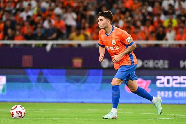 云开体育-山东鲁能自己打脸了？水货外援加盟仅半年就解约，中超球队没人要|中卫|西乙|洛佩斯|路易斯-洛佩斯|山东泰山_新浪体育_新浪新闻