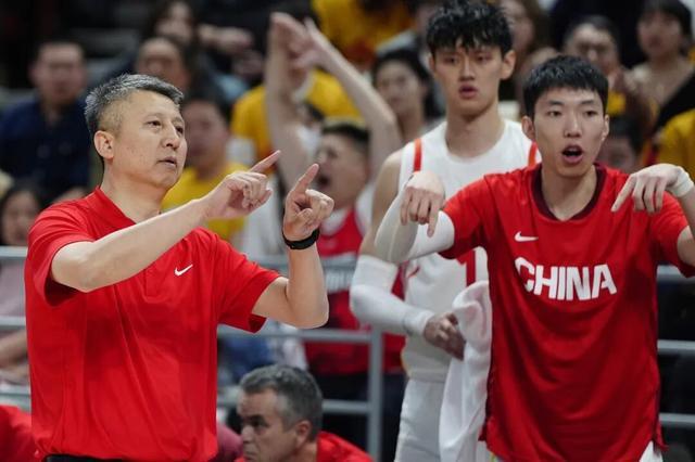 集训20天！中国男篮春节无休 全力备战日本